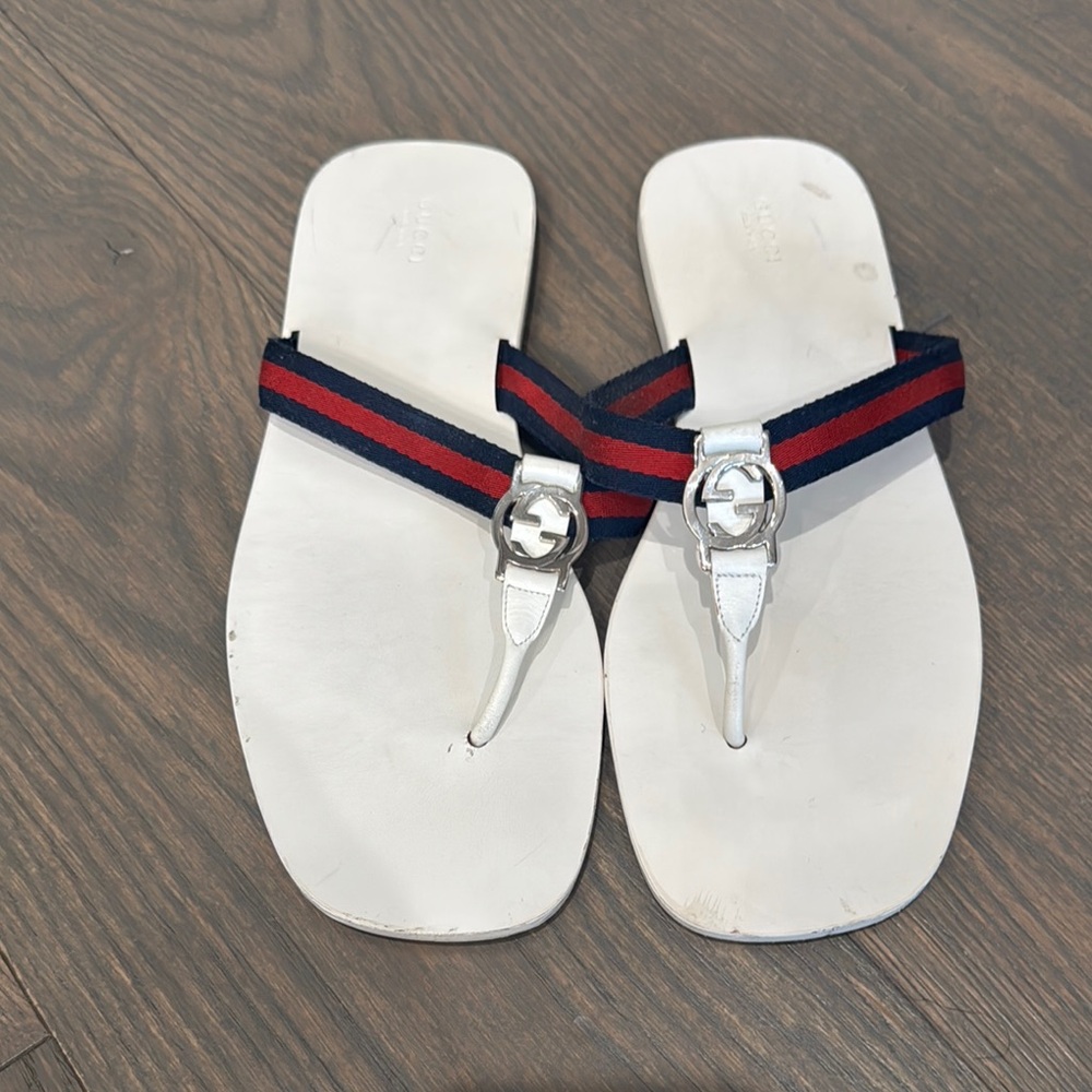 Stylish Women's Sandals with Red and Blue Straps